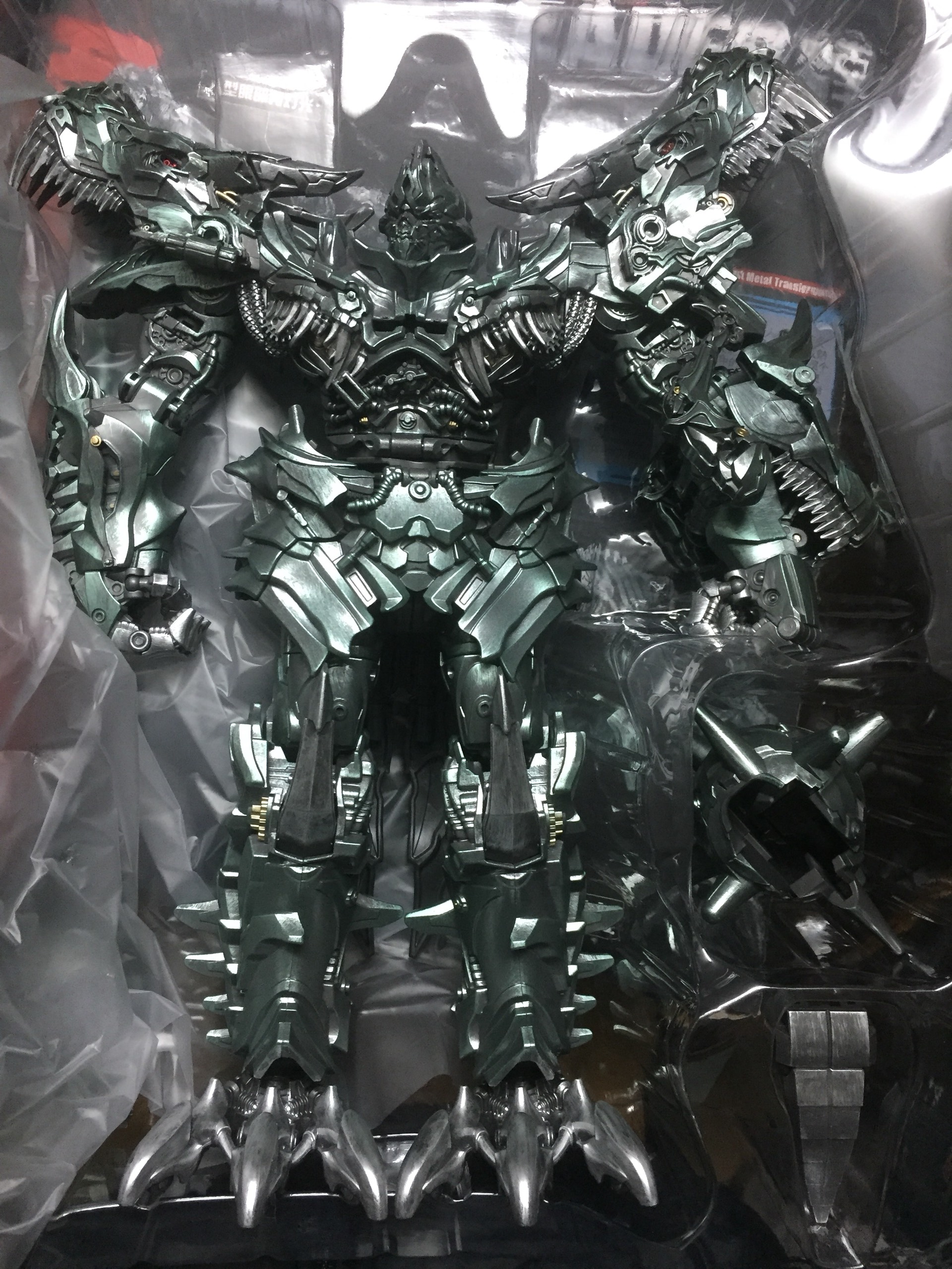 Grimlock-LS05-mo-hinh-robot-lap-ghep-transformers-do-choi-nguoi-may (2)