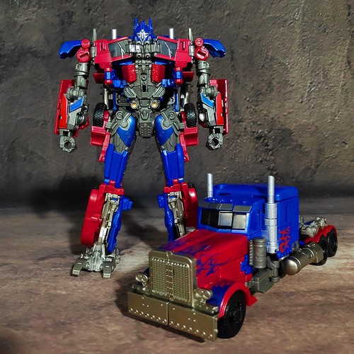Optimus-ss05-mo-honh-robot-lap-ghep-bien-hinh-h60018-transformes (5)