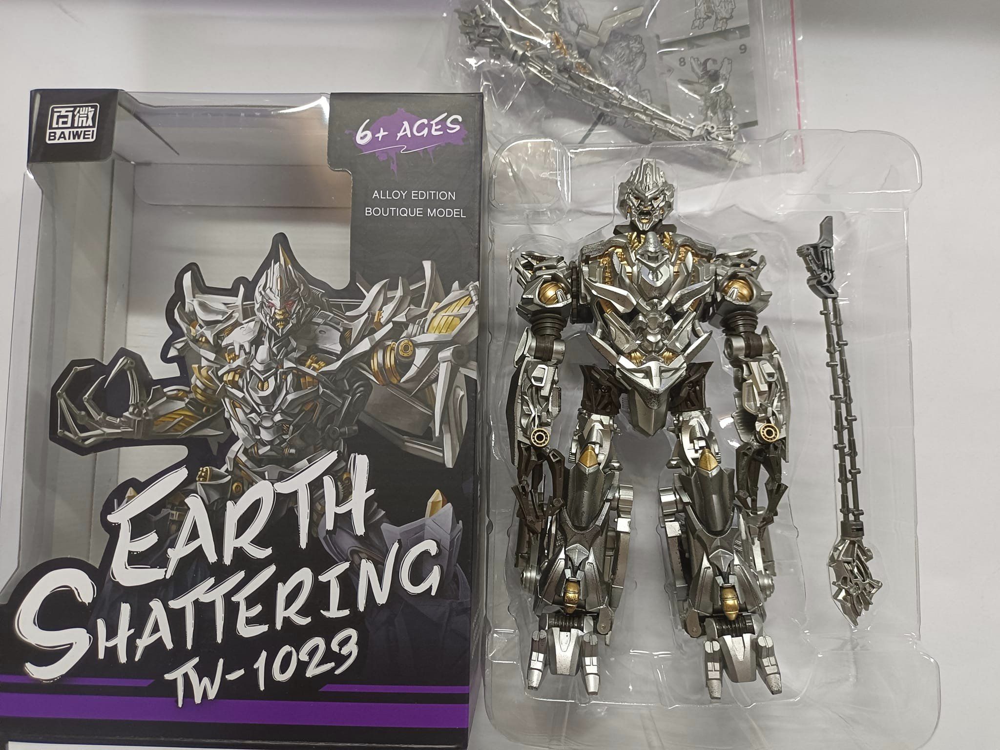 Megatron-mo-hinh-robot-tranformers-tw1023 (1) Mô hình robot Megatron TW-1023 Baiwei