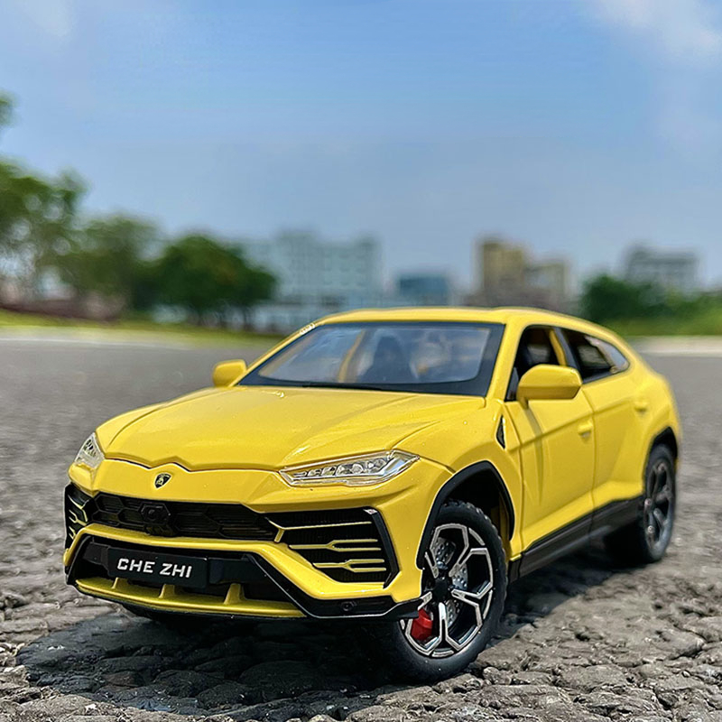 mo-hinh-sieu-xe-lamborghini-urus-ty-le-124-khung-kim-loai (3)