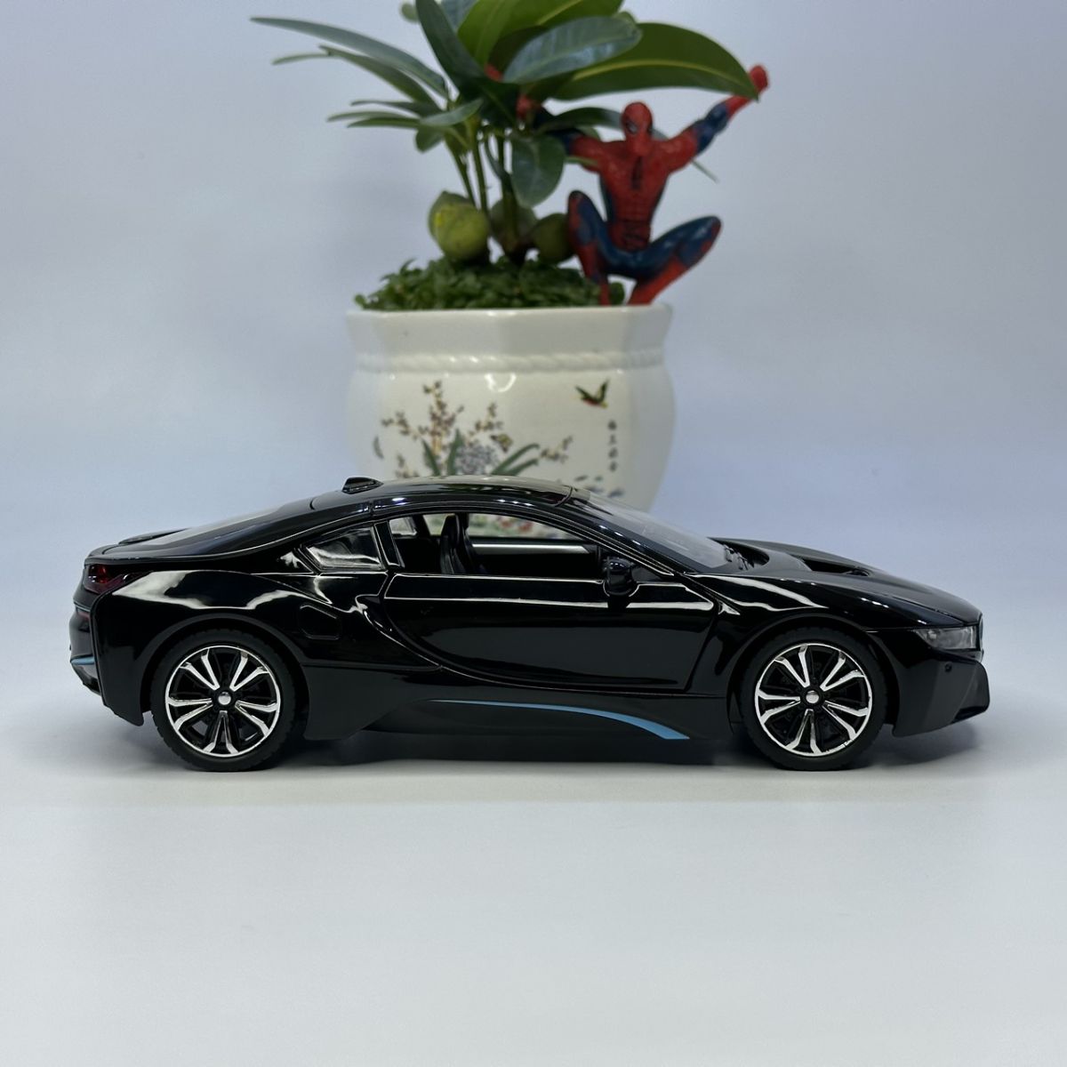 mo-hinh-xe-o-to-bmw-i8 (10)
